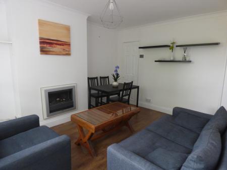 1 bedroom Flat to let in Thistledown, Basildon, SS14
