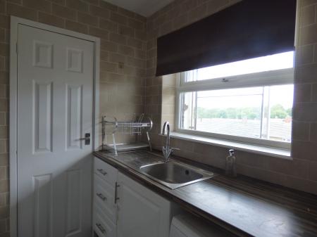 1 bedroom Flat to let in Thistledown, Basildon, SS14
