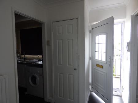 1 bedroom Flat to let in Thistledown, Basildon, SS14