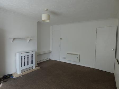 1 bedroom Flat to let in Thistledown, Basildon, SS14
