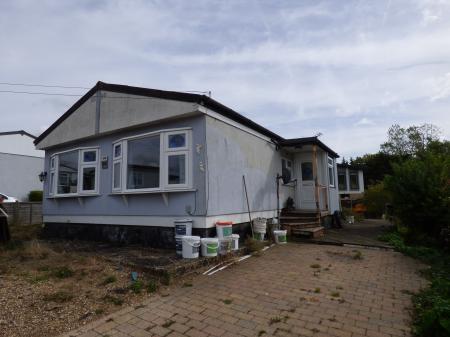 2 bedroom Mobile home for sale in Dunton View, Dunton Mobile Home Park, Brentwood, CM13