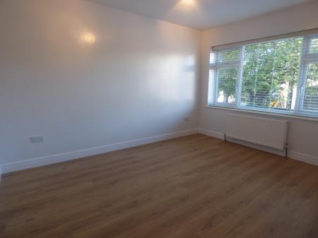 3 bedroom Bungalow to let in Leigh on Sea, Eastwood