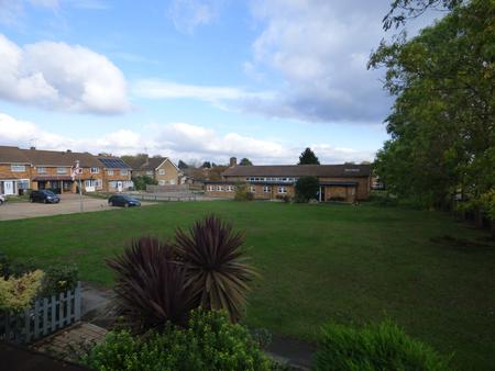 3 bedroom Terraced House to let in Curling Walk, Basildon, SS14