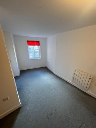 2 bedroom Flat to let in Charlotte Court, Margate, CT9