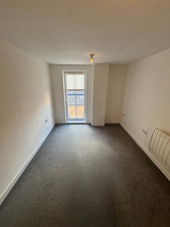 2 bedroom Flat to let in Charlotte Court, Margate, CT9
