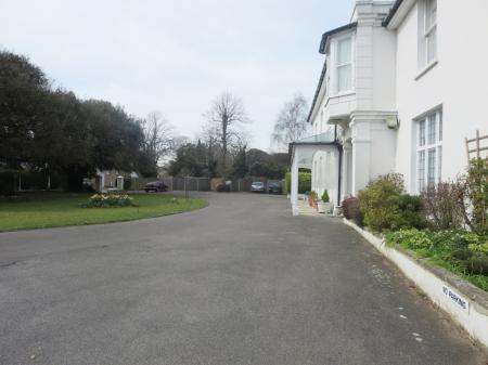 1 bedroom Flat to let in St Peters