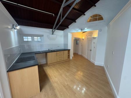 2 bedroom Flat to let in Viking House, Cliftonville, Margate, CT9
