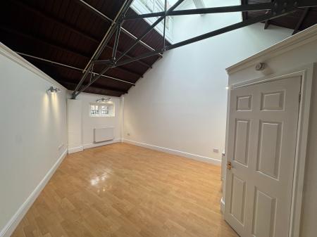 2 bedroom Flat to let in Viking House, Cliftonville, Margate, CT9