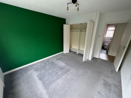 2 bedroom Flat to let in Broadstairs