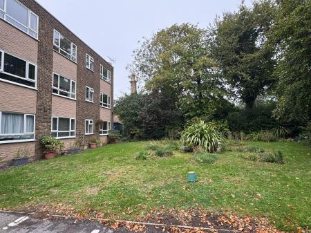 2 bedroom Flat to let in Broadstairs