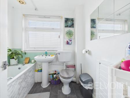 3 bedroom Terraced House for sale in Barn Close, Donnington, Telford, TF2