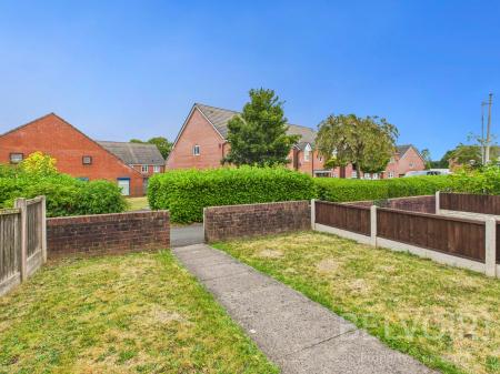 3 bedroom Terraced House for sale in Barn Close, Donnington, Telford, TF2
