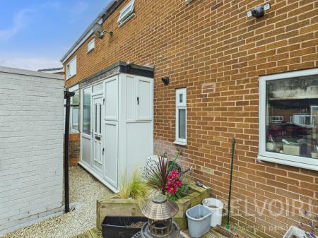 3 bedroom Terraced House for sale in Birchmore, Brookside, Telford, TF3