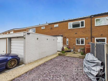 3 bedroom Terraced House for sale in Birchmore, Brookside, Telford, TF3
