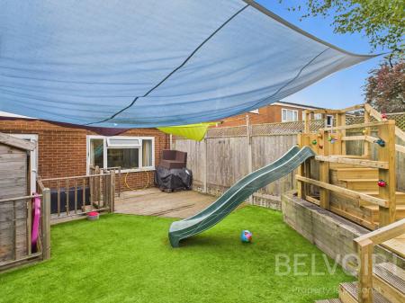 3 bedroom Terraced House for sale in Birchmore, Brookside, Telford, TF3