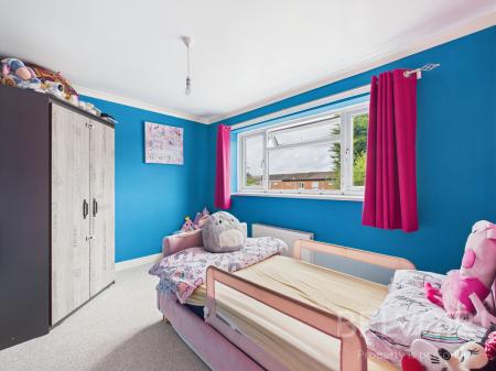 3 bedroom Terraced House for sale in Birchmore, Brookside, Telford, TF3