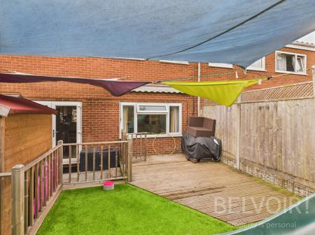 3 bedroom Terraced House for sale in Birchmore, Brookside, Telford, TF3