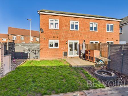 3 bedroom Semi-detached house for sale in Blackthorn Fields, Shifnal, TF11