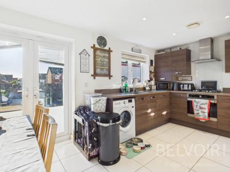 3 bedroom Semi-detached house for sale in Blackthorn Fields, Shifnal, TF11