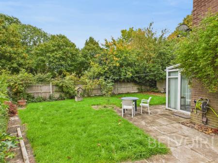 3 bedroom Semi-detached house for sale in Dark Lane Drive, Malinslee, Telford, TF3