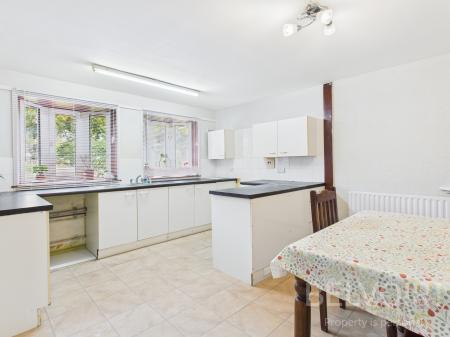 3 bedroom Semi-detached house for sale in Dark Lane Drive, Malinslee, Telford, TF3