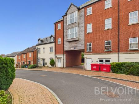 2 bedroom Flat for sale in Green Moors, Lightmoor Village, Telford, TF4