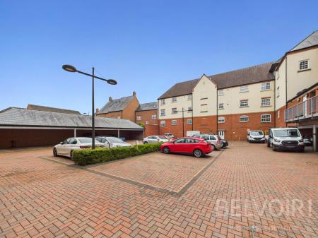 2 bedroom Flat for sale in Green Moors, Lightmoor Village, Telford, TF4