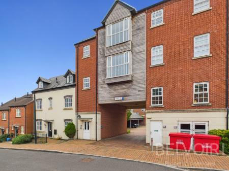 2 bedroom Flat for sale in Green Moors, Lightmoor Village, Telford, TF4