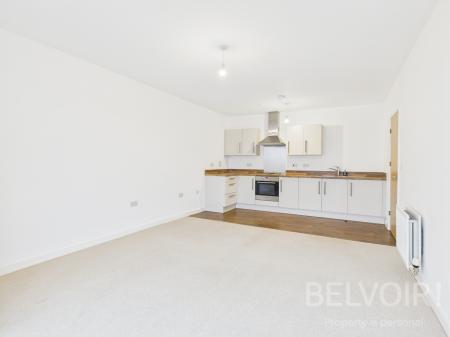 2 bedroom Flat for sale in Green Moors, Lightmoor Village, Telford, TF4