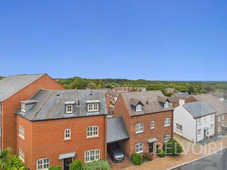 2 bedroom Flat for sale in Green Moors, Lightmoor Village, Telford, TF4