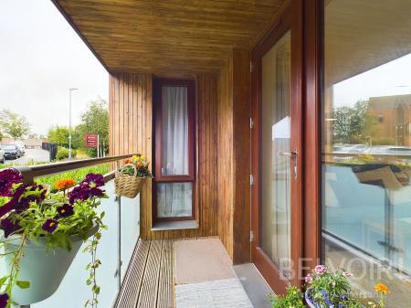 1 bedroom Flat for sale in Ketley Park Road, Ketley, Telford, TF1