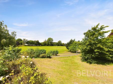 1 bedroom Flat for sale in Ketley Park Road, Ketley, Telford, TF1