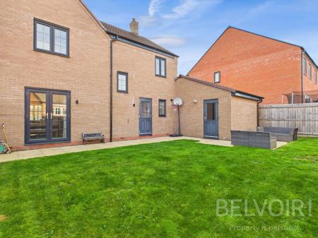 4 bedroom Semi-detached house for sale in Monksmoor Road, Lightmoor Village, Telford, TF4