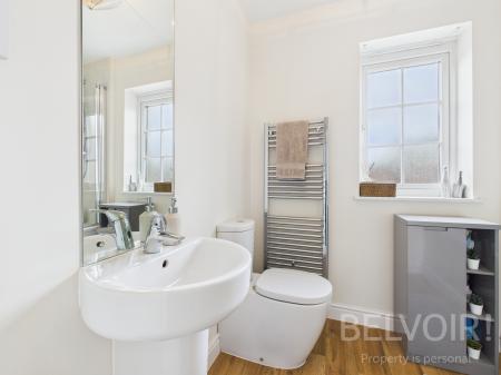 4 bedroom Detached house for sale in Oxmoor Avenue, Hadley, Telford, TF1