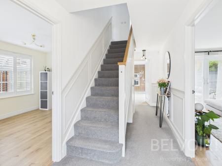 4 bedroom Detached house for sale in Oxmoor Avenue, Hadley, Telford, TF1