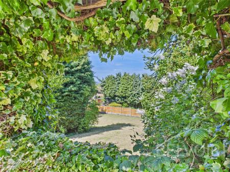 4 bedroom Detached house for sale in Quarry Lane, Red Lake, Telford, TF1