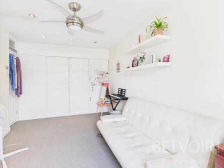 3 bedroom Terraced House for sale in Stone Row, Malinslee, Telford, TF3