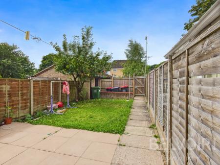 3 bedroom Terraced House for sale in Stone Row, Malinslee, Telford, TF3