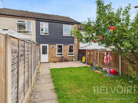 3 bedroom Terraced House for sale in Stone Row, Malinslee, Telford, TF3