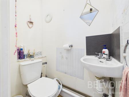 3 bedroom Terraced House for sale in Stone Row, Malinslee, Telford, TF3