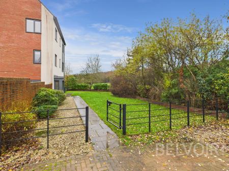 5 bedroom Semi-detached house for sale in Reynolds Fold, Lawley, Telford, TF3