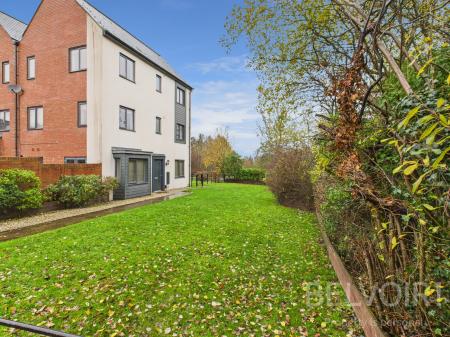 5 bedroom Semi-detached house for sale in Reynolds Fold, Lawley, Telford, TF3