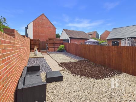 5 bedroom Semi-detached house for sale in Reynolds Fold, Lawley, Telford, TF3