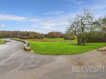 5 bedroom Semi-detached house for sale in Reynolds Fold, Lawley, Telford, TF3