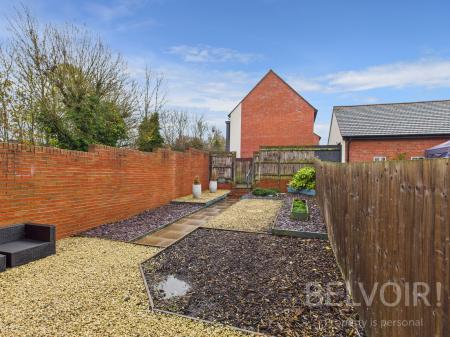 5 bedroom Semi-detached house for sale in Reynolds Fold, Lawley, Telford, TF3