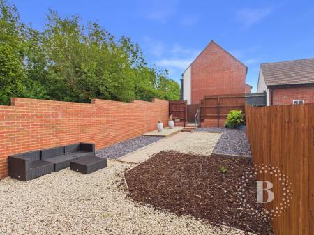 5 bedroom Semi-detached house for sale in Reynolds Fold, Lawley, Telford, TF3