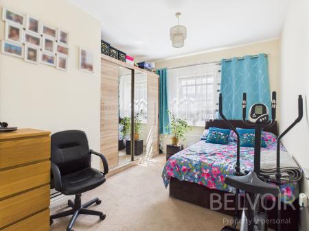 2 bedroom Flat for sale in The Nettlefolds, Hadley, Telford, TF1