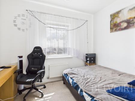 2 bedroom Flat for sale in The Nettlefolds, Hadley, Telford, TF1