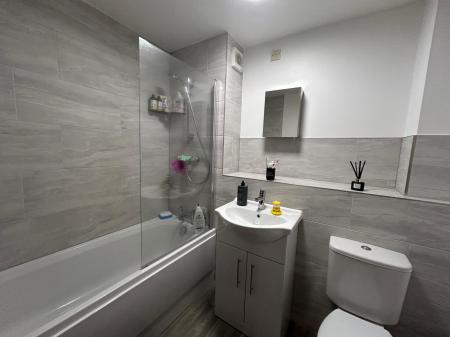 2 bedroom Flat to let in Nightingale Way, Apley, Telford, TF1