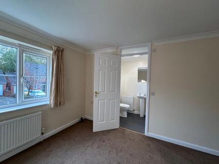 4 bedroom Detached house to let in Wilfred Owen Close, Market Drayton, TF9